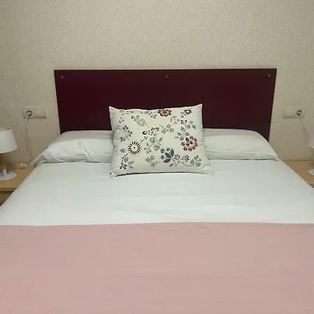 Apartment Maravilloso En Primera Linea De Playa Con Vistas Al Mar En 2 C *