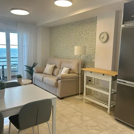 Apartment Maravilloso En Primera Linea De Playa Con Vistas Al Mar En 2 C *